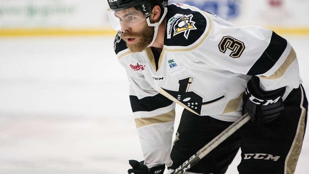 Nailers Re-Sign Ross McMullan