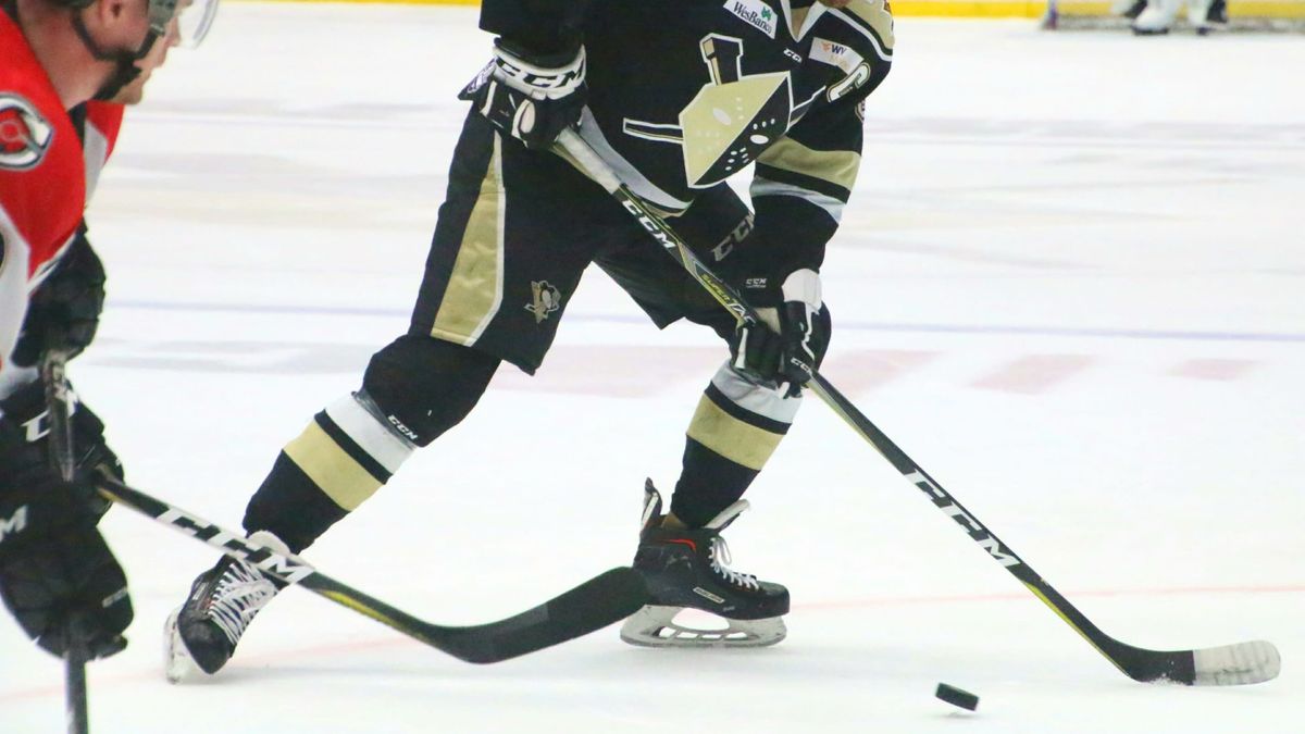 Cyclones Creep Past Nailers in Third Period