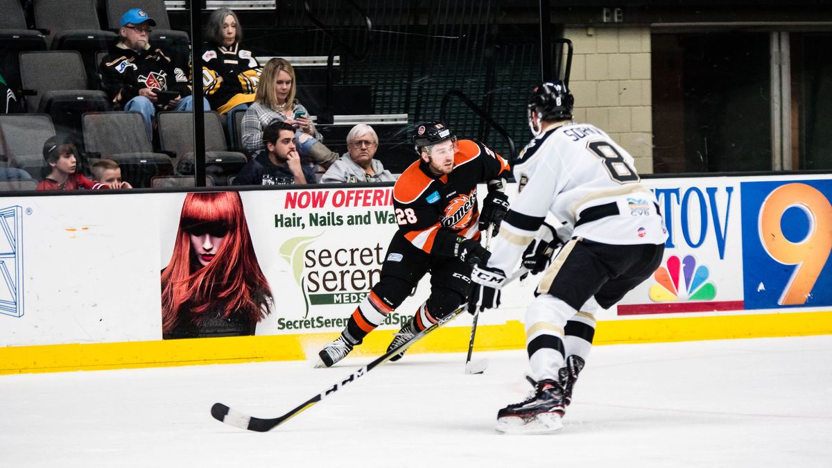 Nailers Add Forward Louick Marcotte