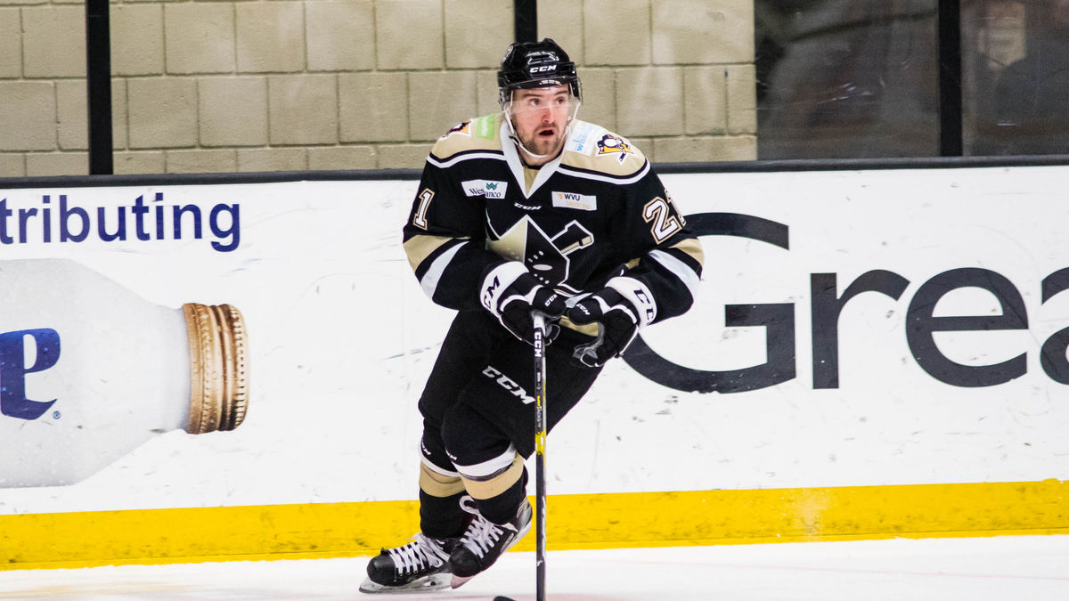 Nailers Receive Brown &amp; Spinozzi from Penguins