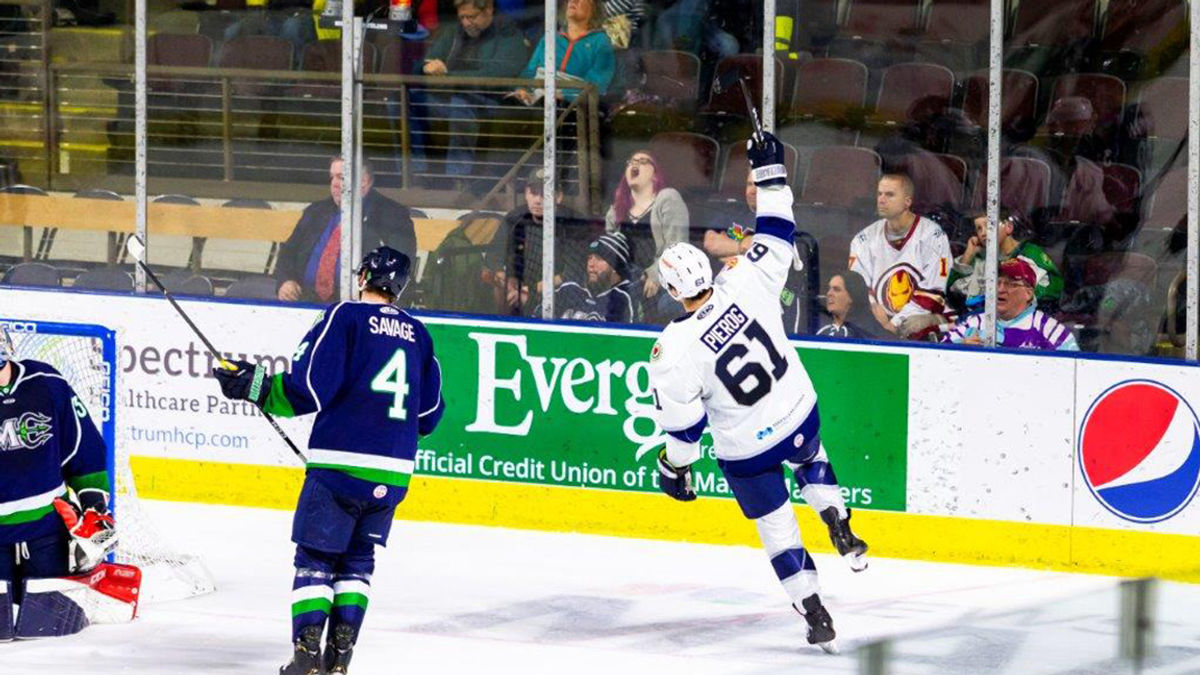 Railers Grab a Point in 5-4 Overtime Loss in Maine