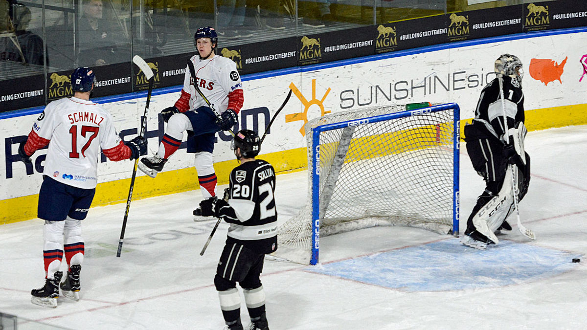 Railers win third straight after 4-2 home win over the Monarchs