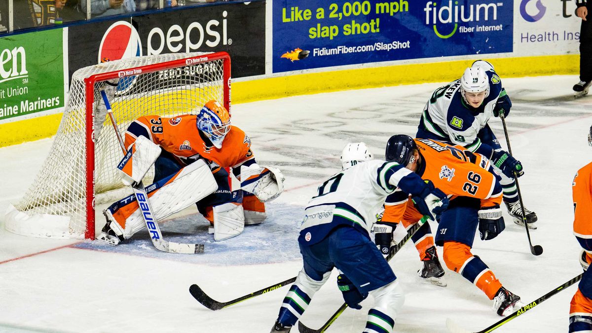 Railers Open New Year With 4-3 Shootout Win Over Maine