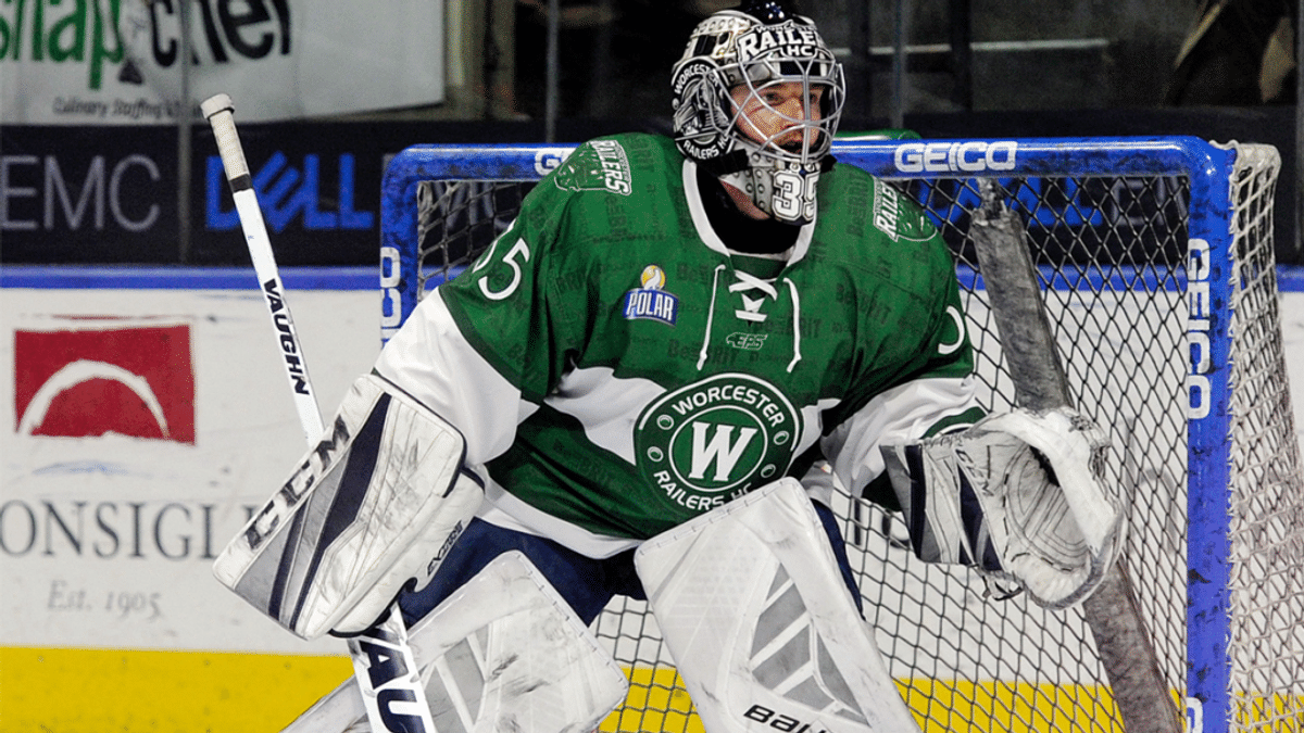 SCORE a Worcester Railers HC St. Patrick’s Day jersey to benefit Be Like Brit!