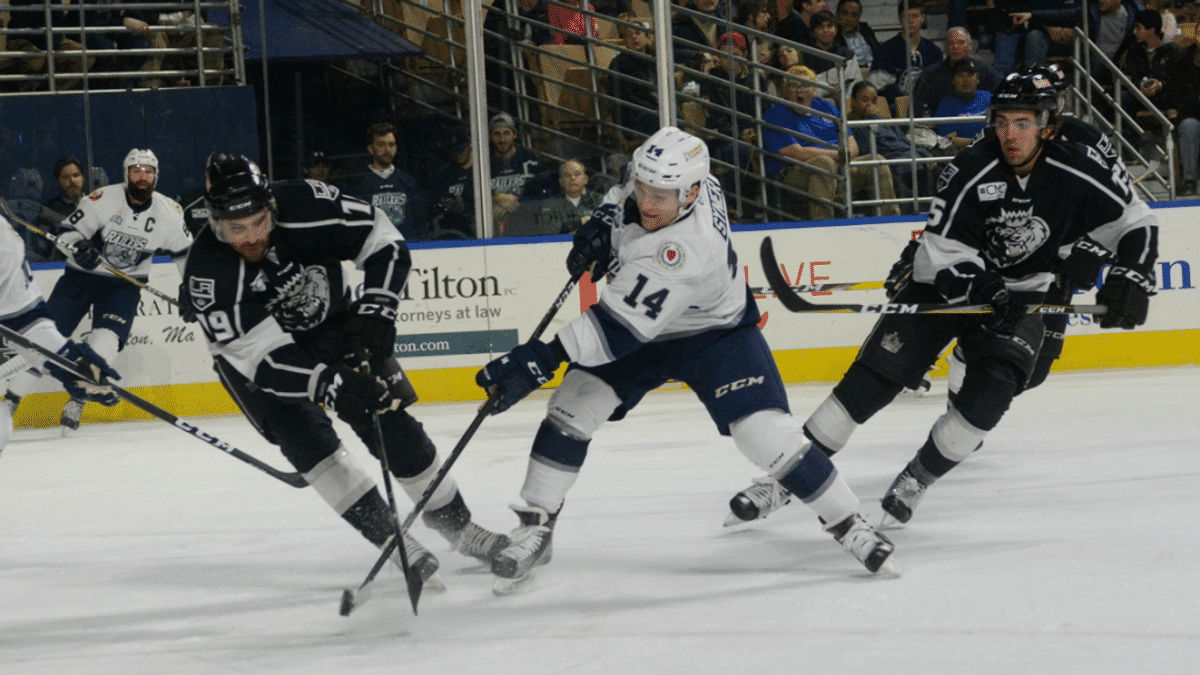 Railers HC outshoot Monarchs but fall 3-2 on home ice