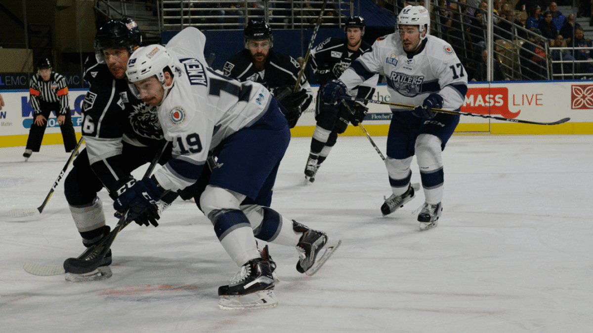 Railers HC drop final game of homestand 6-3 to Monarchs