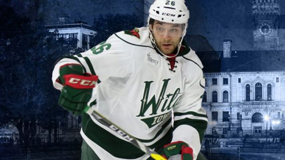 Worcester Railers HC sign second year pro Nick Saracino