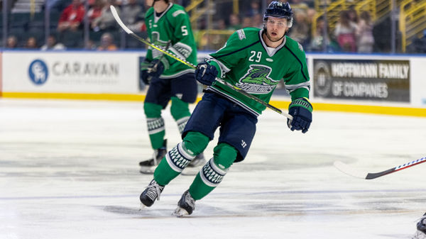 Everblades Wrap Up Weekend Set with Stingrays