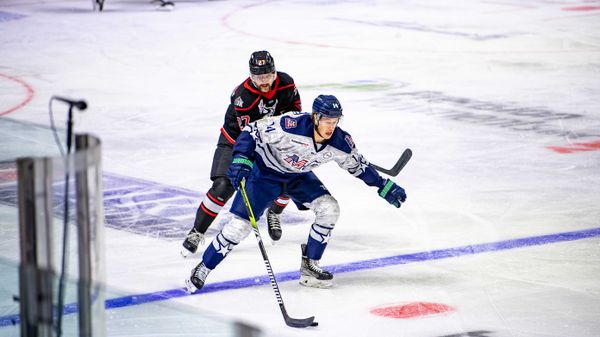 ALBRECHT SCORES LATE AS MARINERS FALL TO THUNDER